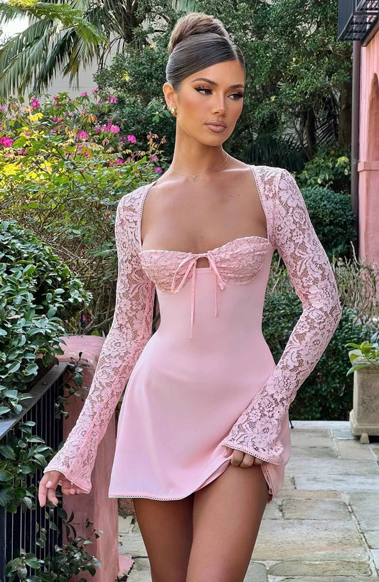 🌸Robe Dentelle Tendance 2025 : L’Élégance Nouvelle Génération🌸