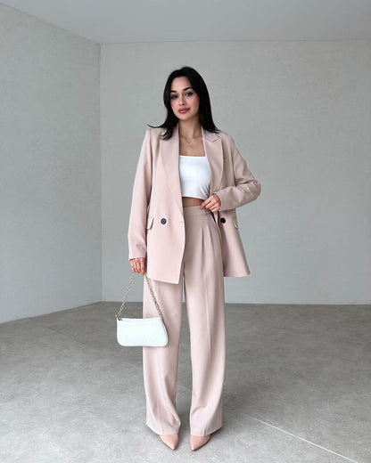 Tailleur Élégant Chic & Confort