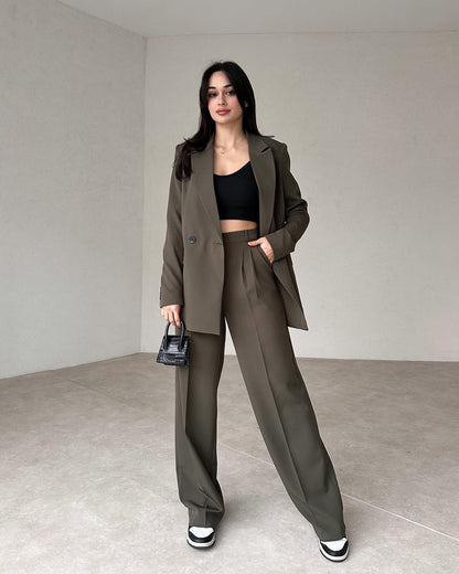 Tailleur Élégant Chic & Confort