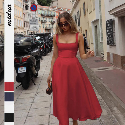 Robe col carré fluide – Élégante & légère pour l’été